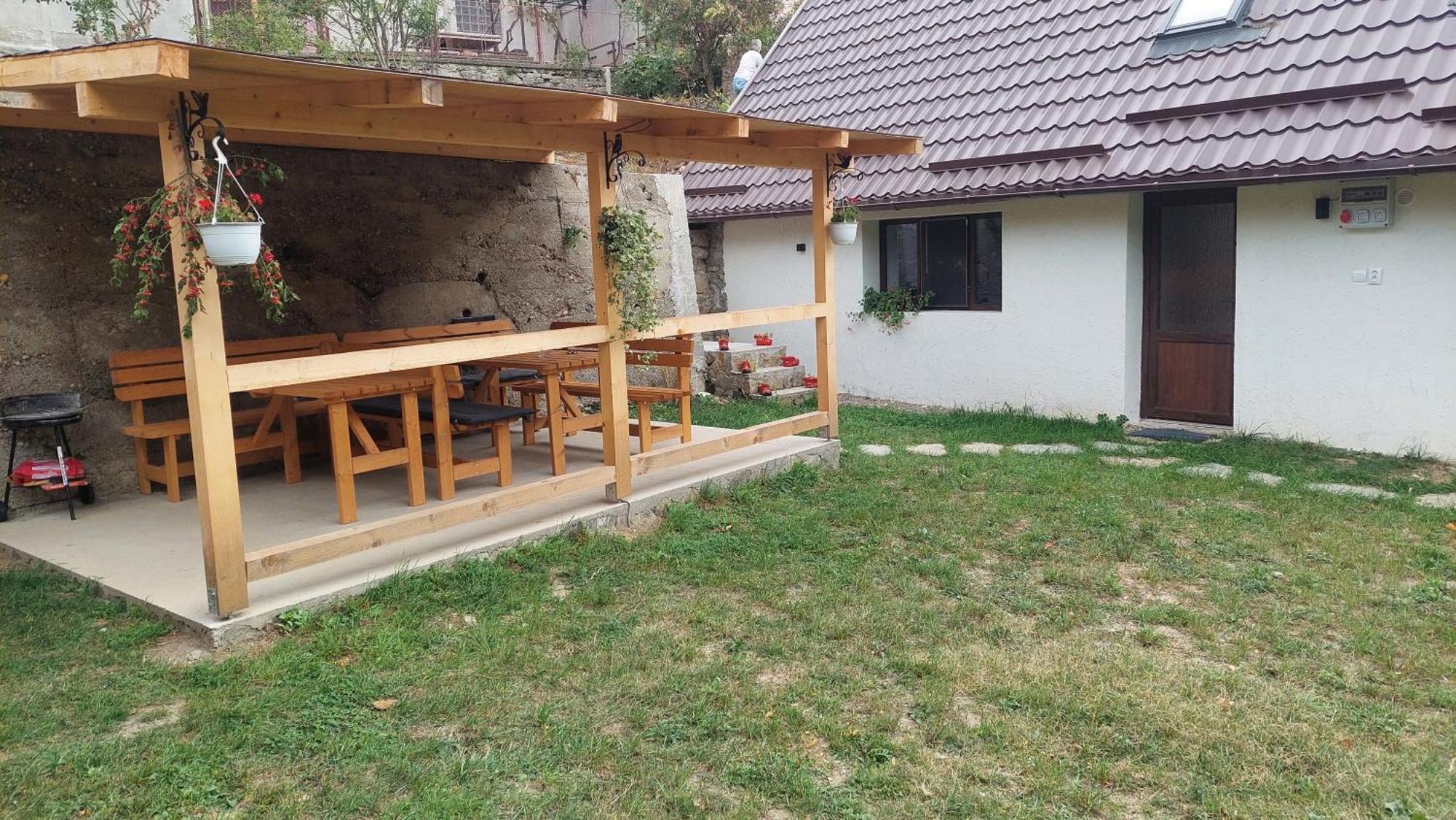 Casa Noua Villa Sasca Montană Eksteriør billede